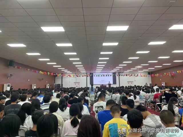 高二辍学能上什么大专,高中中途辍学两年怎么读大专