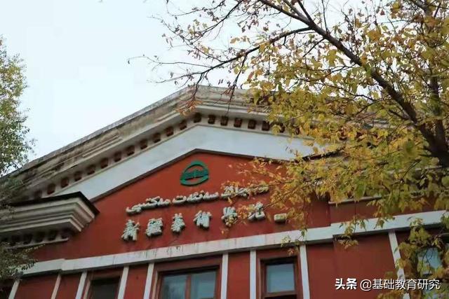 美术分240文化350能上的大学,服装设计专业大学世界排名